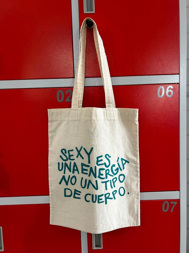 Tote bag